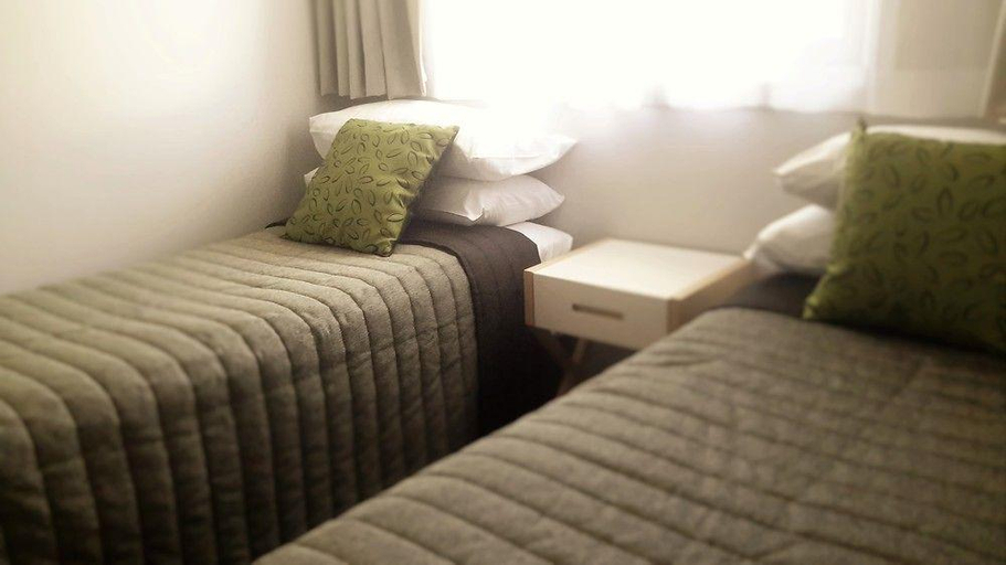 Bedroom 2, Allure On Ocean Motel - Mollymook Beach, Shoalhaven - Pt B