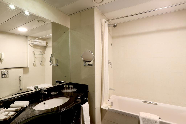 Bathroom 5, Royal Grand Suite Hotel, Sharjah City