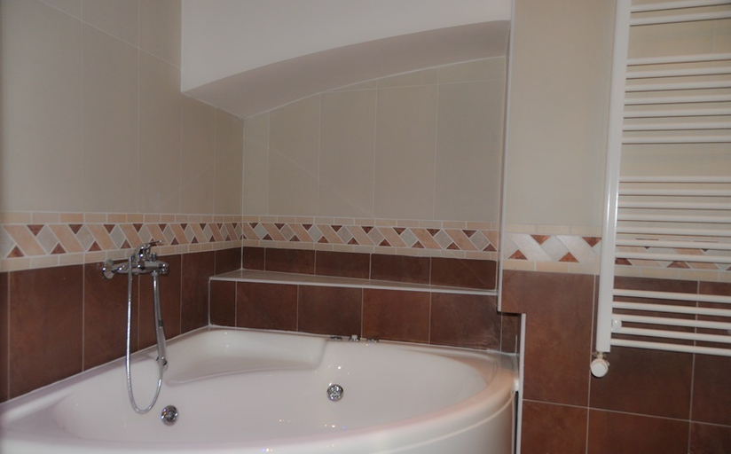 Bathroom 5, Dolce Vita Suites Hotel, Praha 1