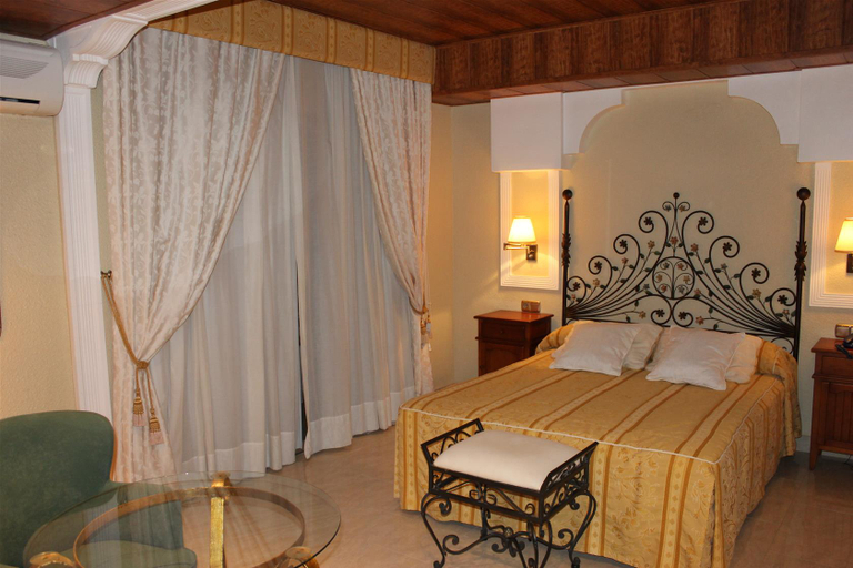 Bedroom 2, Hotel Polamar, Alicante