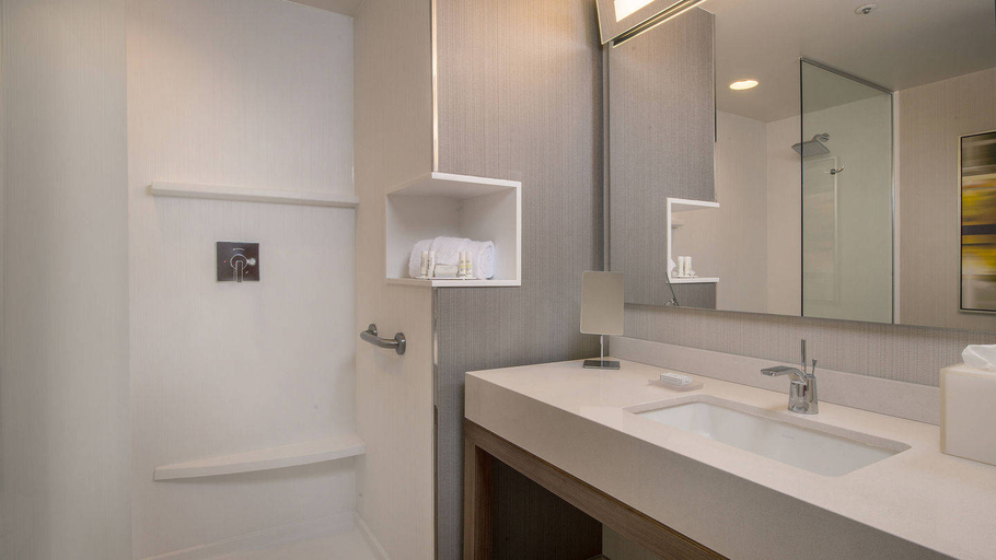 Bathroom 5, Courtyard Temecula Murrieta, Riverside