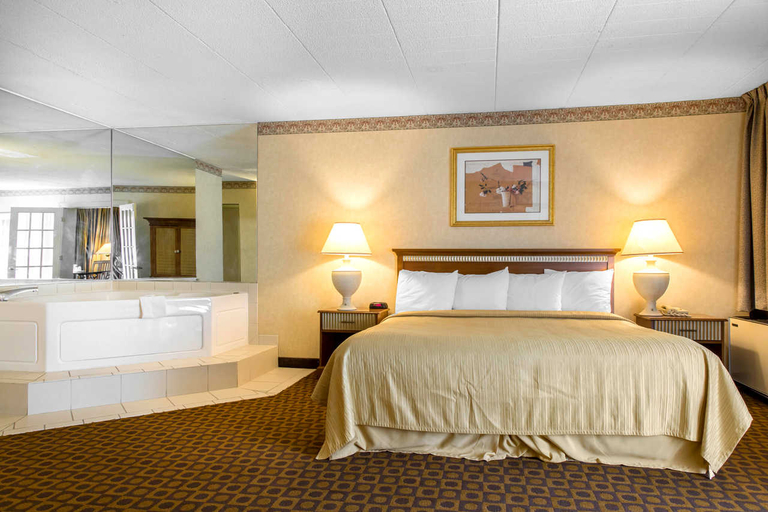 Bedroom 3, Brandley Inn, Hartford