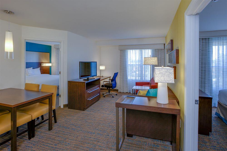 Bedroom 2, Residence Inn Springfield Chicopee, Hampden