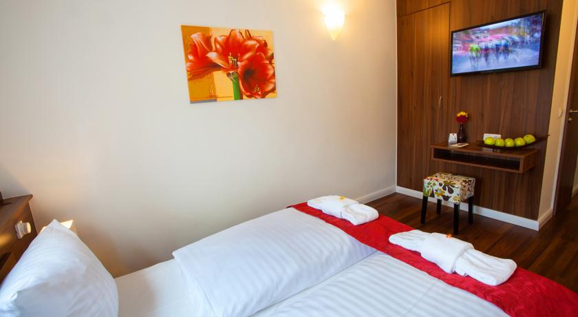 Bedroom 4, Hotel North, Hamburg