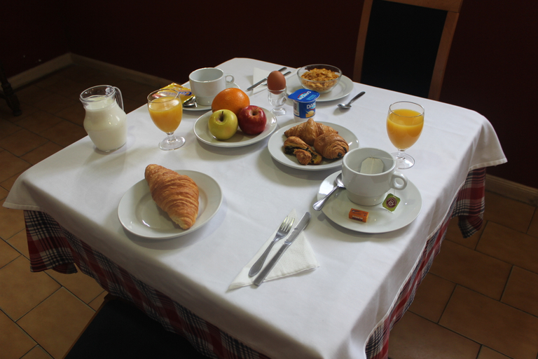 Food & Drinks 5, Hostal Falfes, Madrid