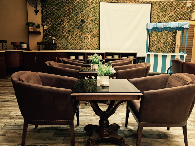 Public Area 3, Gems Hotel, Beirut