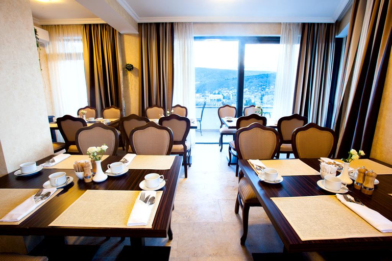 Food & Drinks 5, Tbilisi Laerton Hotel, Tbilisi