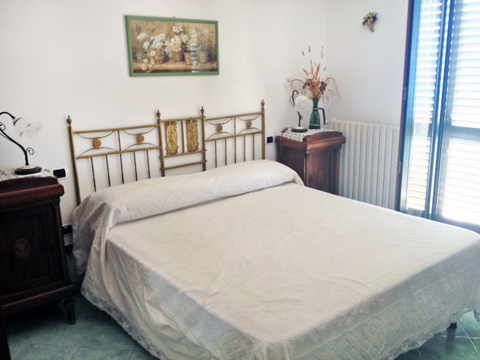 Bedroom 2, La Rosa Dei Venti - Four Bedroom, Napoli
