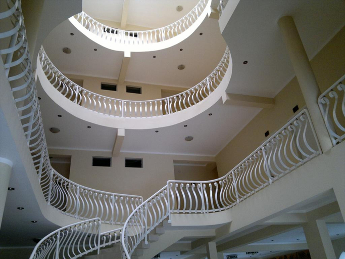 Public Area 3, Ganesh, Cercado
