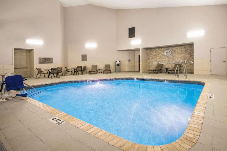 Sport & Beauty, La Quinta Inn Suites Chattanooga Hamilton Place, Hamilton