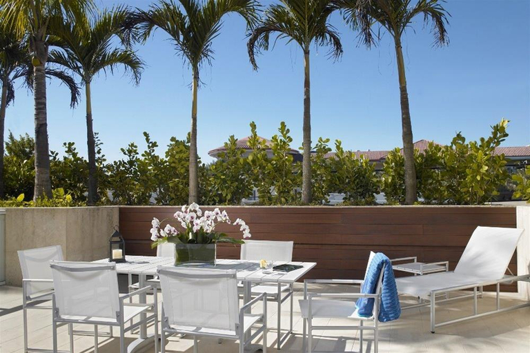 Food & Drinks 5, Grand Beach Hotel Surfside West, Miami-Dade