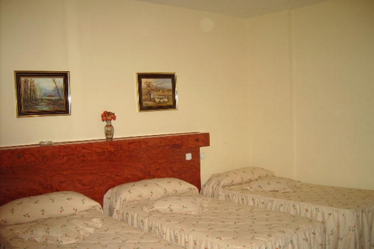 Public Area 3, Hostal Moncloa, Madrid