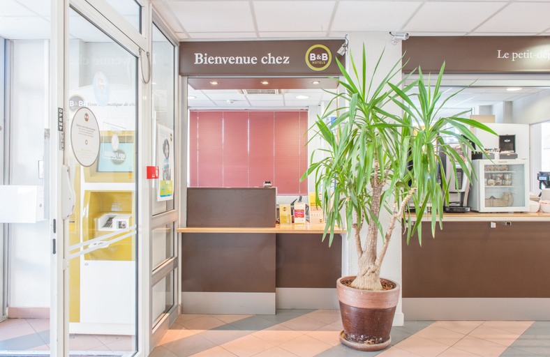 Public Area 2, B&B HOTEL Nîmes Centre Arènes, Gard