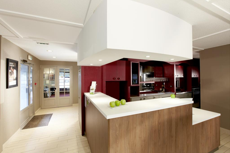 Public Area 3, Greet Hotel Angouleme Ouest, Charente