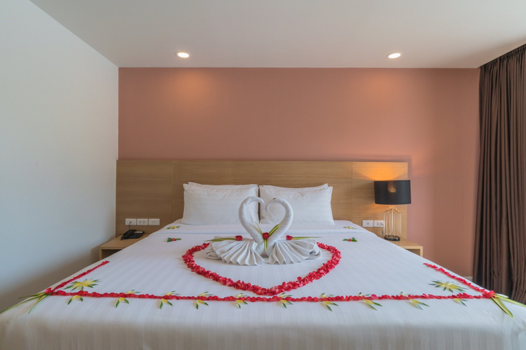 Bedroom 3, New Square Patong Hotel, Phuket Island