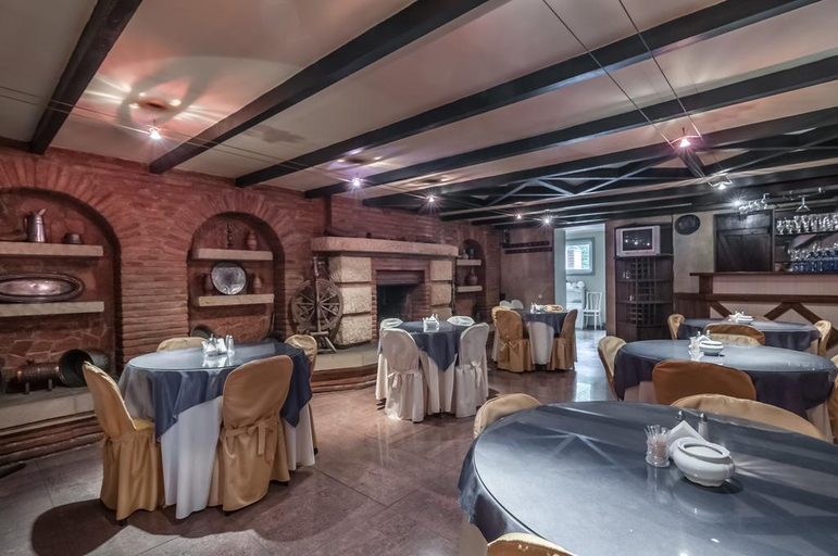 Food & Drinks 5, Prestige Palace - Esquisse Hotel, Tbilisi