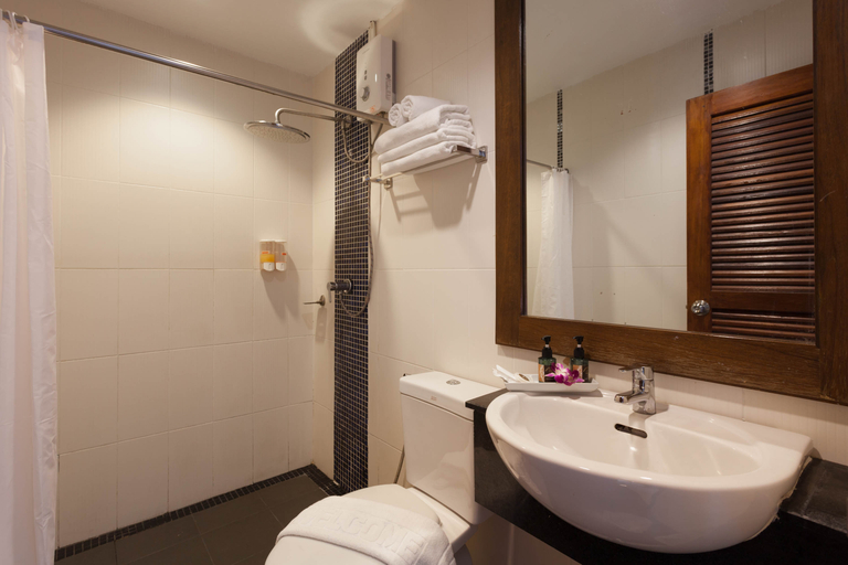 Bathroom, Thai Corner Hotel Patong, Phuket Island