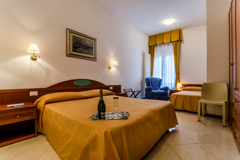 Bedroom 4, Cannaregio II Apartments, Venezia