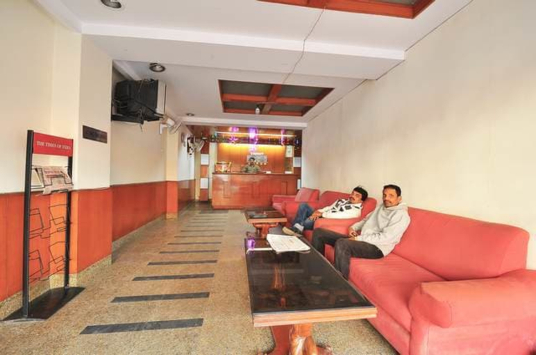 Others, Avtar, West