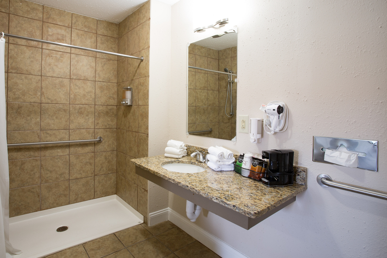 Bathroom, Southern Oaks Inn, Saint Johns
