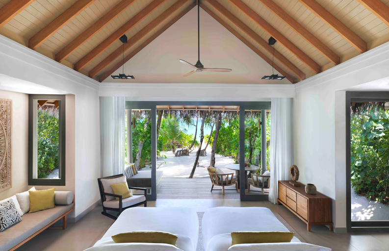 Public Area 4, Vakkaru Maldives, Baa Atoll