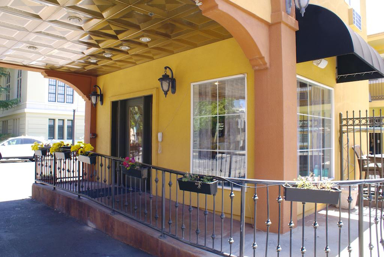 Food & Drinks 5, Napa Valley Hotel & Suites, Napa
