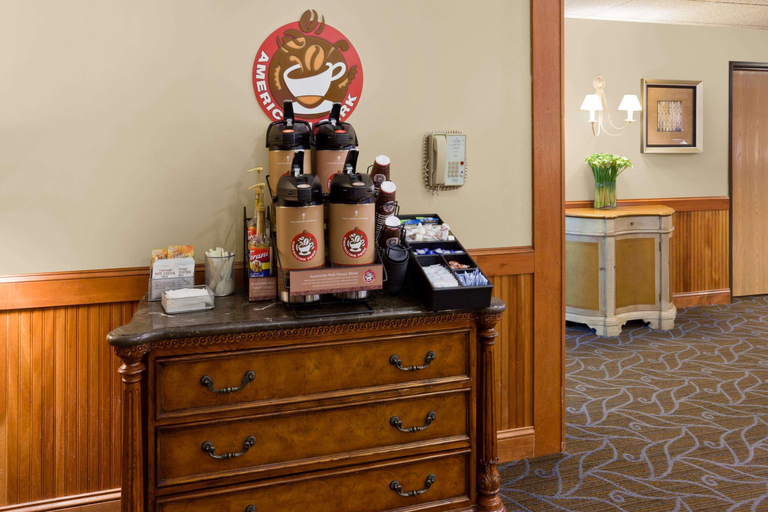 Public Area 2, AmericInn by Wyndham Chanhassen, Carver