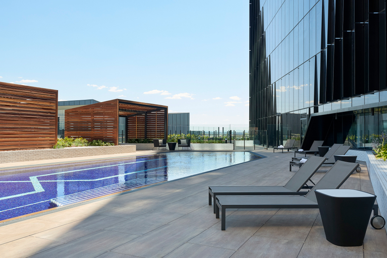 Sport & Beauty 2, Vibe Hotel Melbourne Docklands, Melbourne