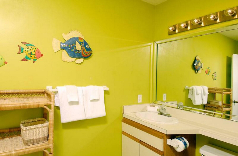 Bathroom 5, Sandpiper Beachfront Condos by Bender Vacation Rentals, Baldwin
