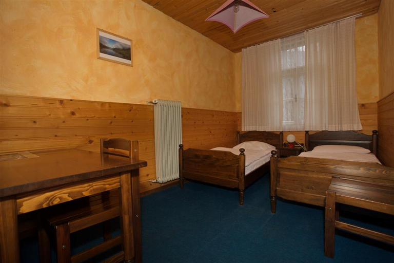 Bedroom 2, Hostel pod Voglom, Bohinj