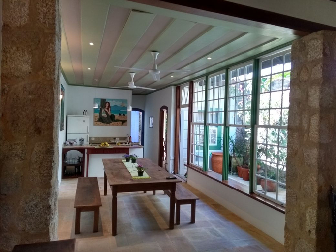 Public Area 3, A Casa de Paulo Autran, Parati