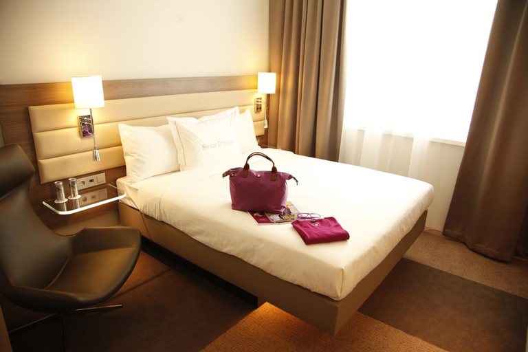 Bedroom 4, Moxy Munich Messe, München