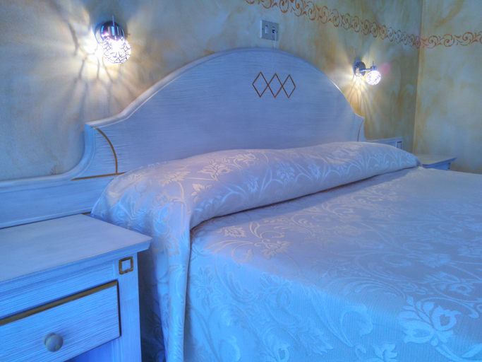 Bedroom 2, Hotel Eva la Romantica, Genova