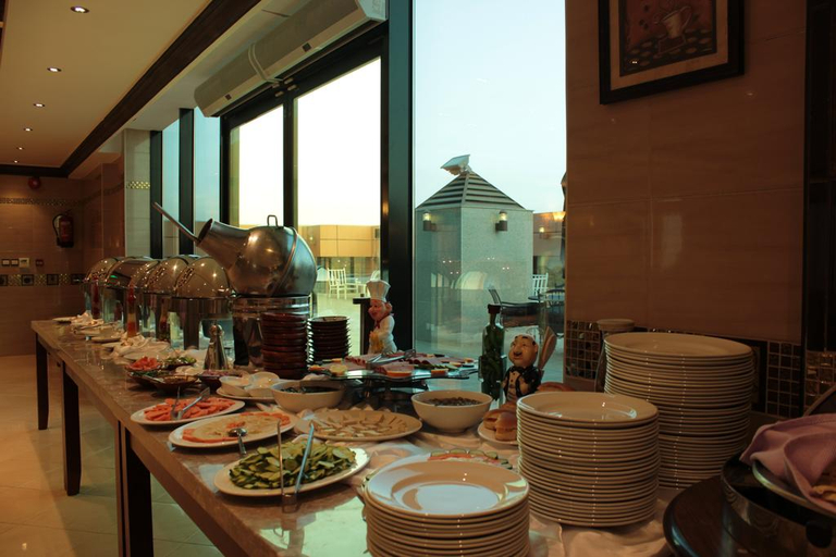 Food & Drinks 5, Platinum Suites Hotel Apartments, Jeddah