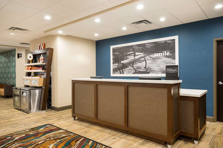 Public Area 2, Hampton Inn Newport, Cocke