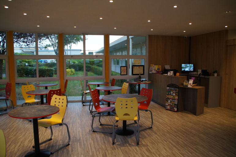 Public Area 2, The Originals Access, Hôtel Aurillac Aéroport, Cantal