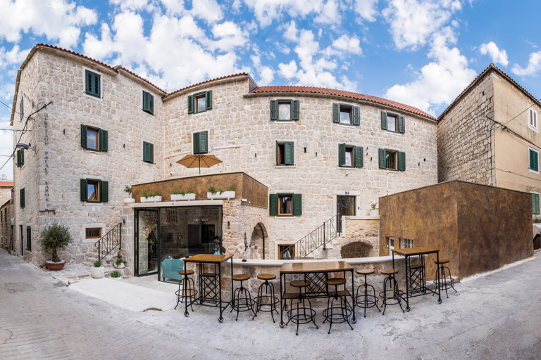 Exterior & Views 2, Heritage Palace Varos - Quaint & Elegant Hotels, Split