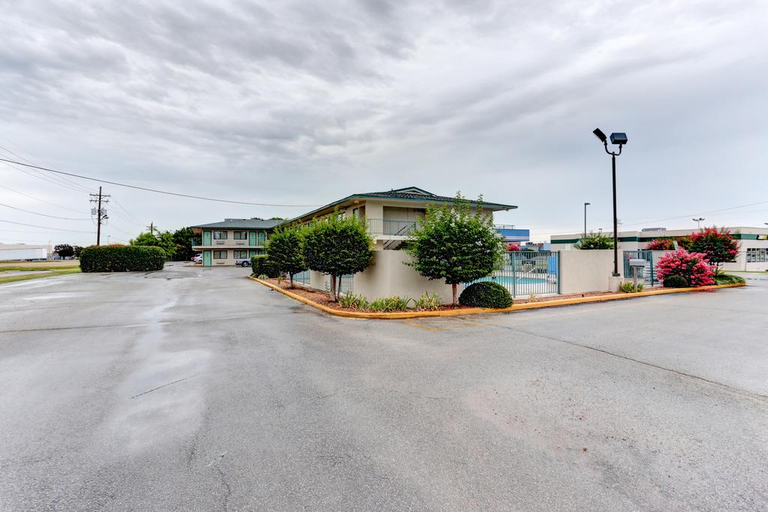 Exterior & Views 2, Rodeway Inn Jonesboro Area, Craighead