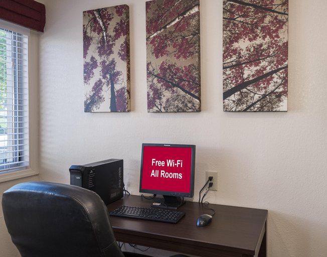 Public Area 2, Red Roof Inn PLUS+ Poughkeepsie, Dutchess