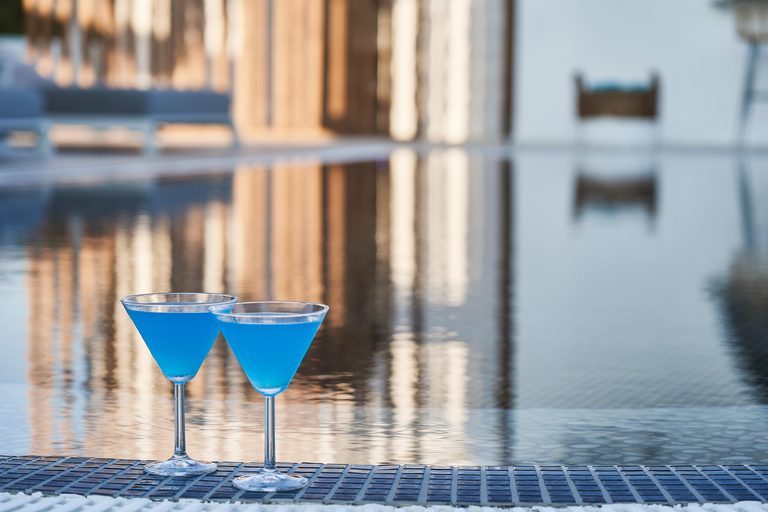 Food & Drinks, Petri Suites, South Aegean