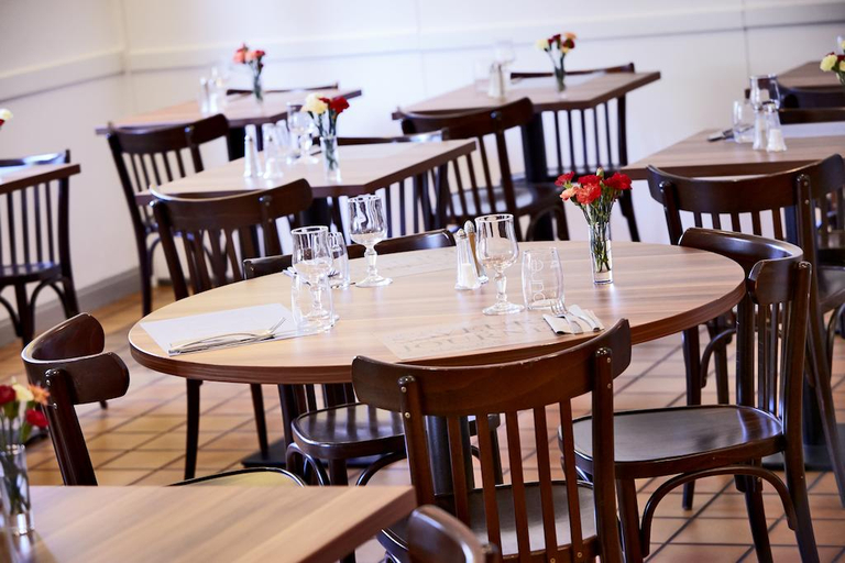 Food & Drinks 5, Kyriad Laval, Mayenne