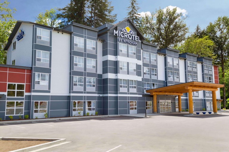 Microtel Inn & Suites by Wyndham Ladysmith Oyster Bay, Cowichan Valley