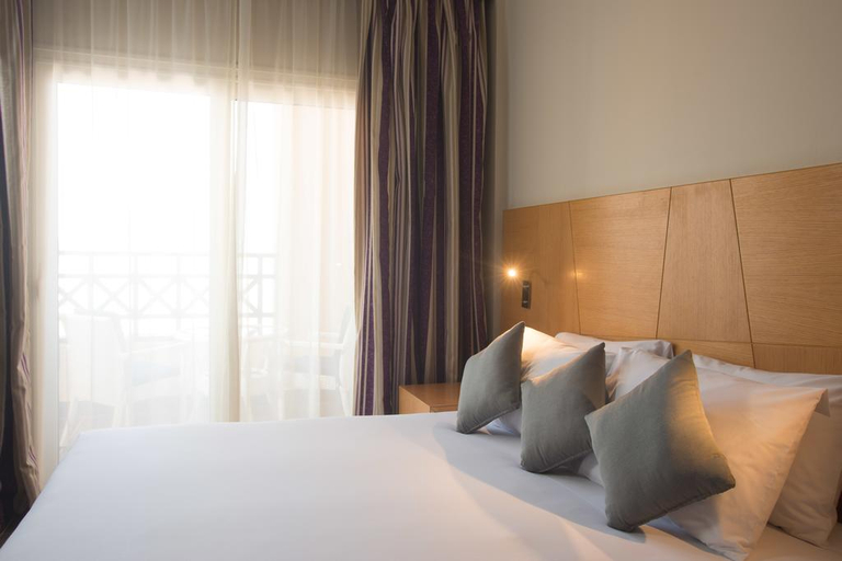 Bedroom 3, Porto Jabal Hotel, 'Ataqah