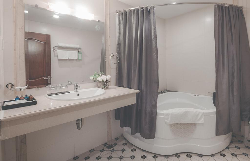 Bathroom 4, Alagon Plus Hotel Hotel & Spa, District 1