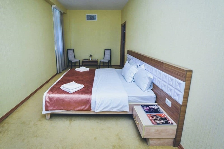 Bedroom, Gabala City Hotel, Qəbələ
