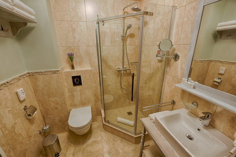 Bathroom 3, Magus Hotel, Baia Mare
