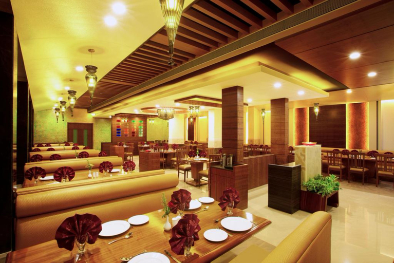 Public Area 3, Club Emerald, Mumbai Suburban