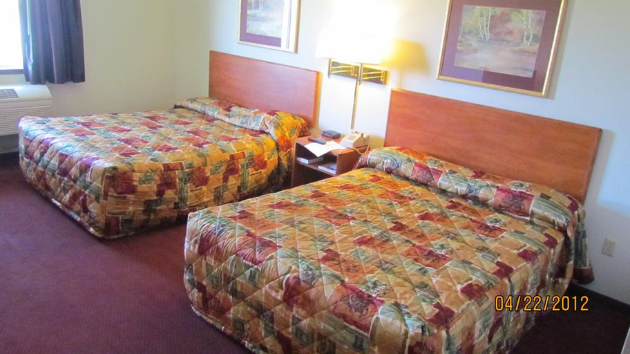 Bedroom 3, Econo Lodge Gaylord, Sibley