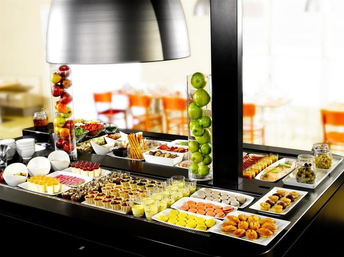 Food & Drinks 5, Campanile St Nicolas Lez Arras, Pas-de-Calais