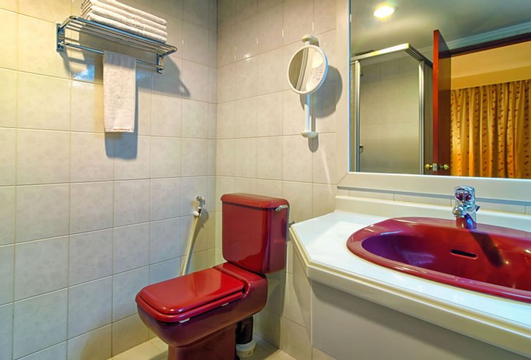 Bathroom 6